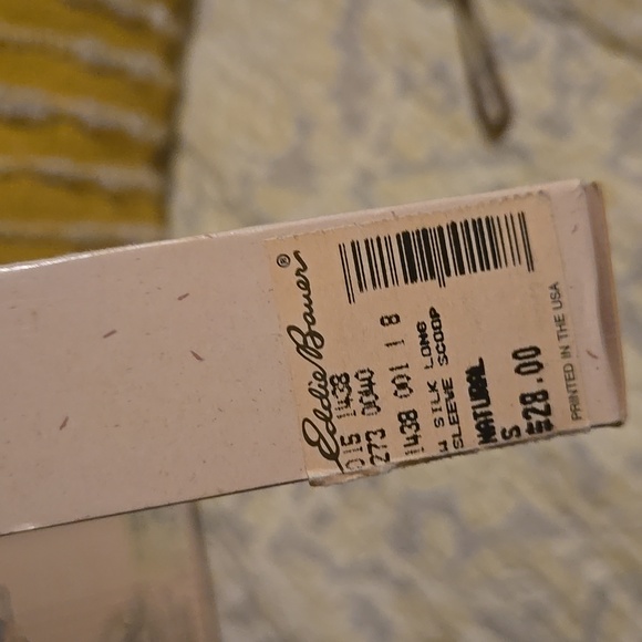 Eddie Bauer Natural Silk Long Sleeve Scoop and Pant set - Picture 2 of 7